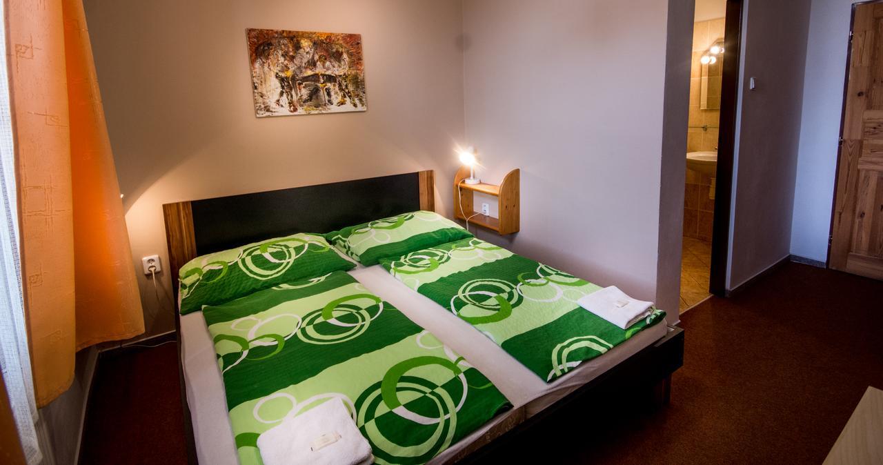 Herbenka Hotel Hustopeče Eksteriør billede