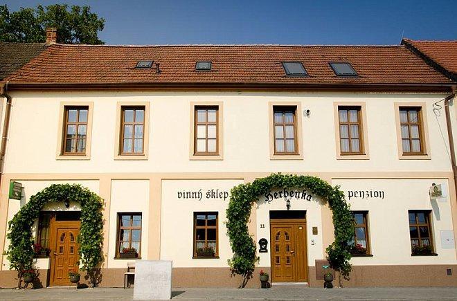 Herbenka Hotel Hustopeče Eksteriør billede